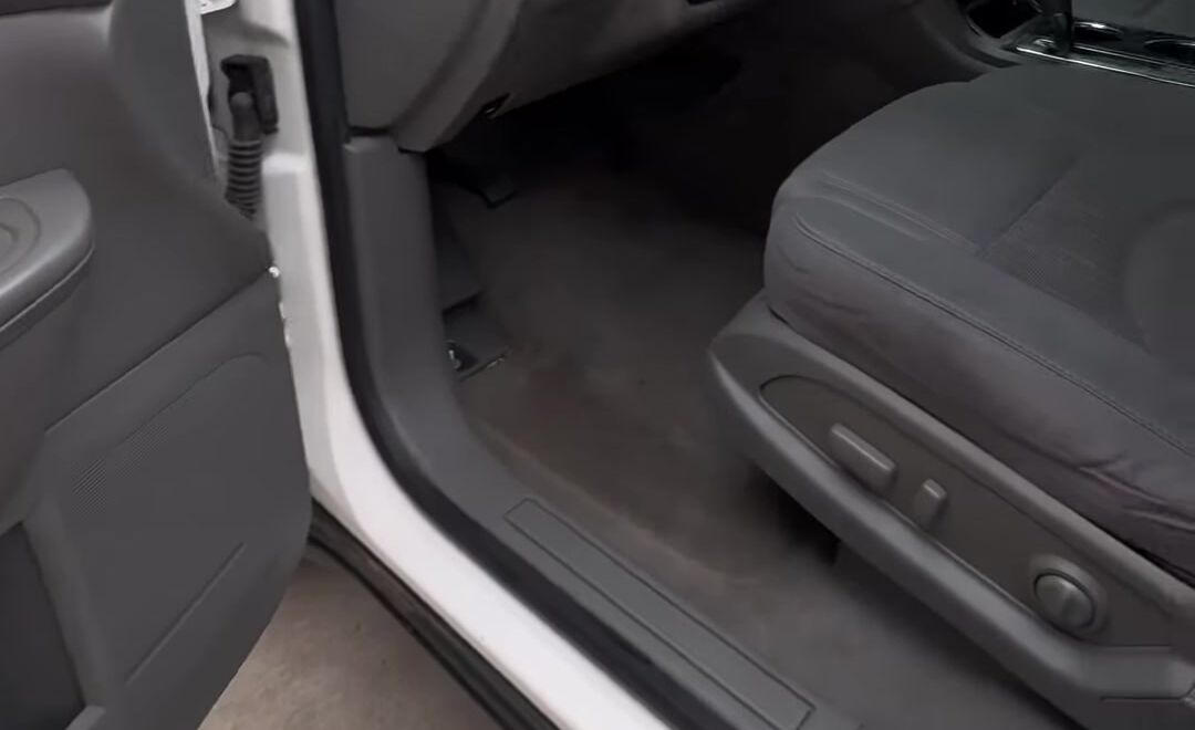 Same Traverse front seat and floor, cleaned and empty after the detail
